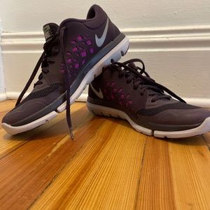 Nike Womens size 9 1/2 purple